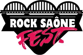 Logo du Rock Saône Fest. Ce qui ressemble à un pont automobile à 3 arches barrées forme une sorte de coeur noir par dessus lequel est posée une banderole indiquant "Rock Saône Fest", la première partie en majuscules blanches ; et le "Fest" dans un style "écrit au pinceau à la va vite" rose.